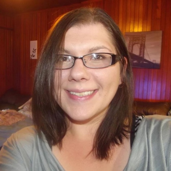 Meet your Posher, Chrissy - Picture 1 of 1